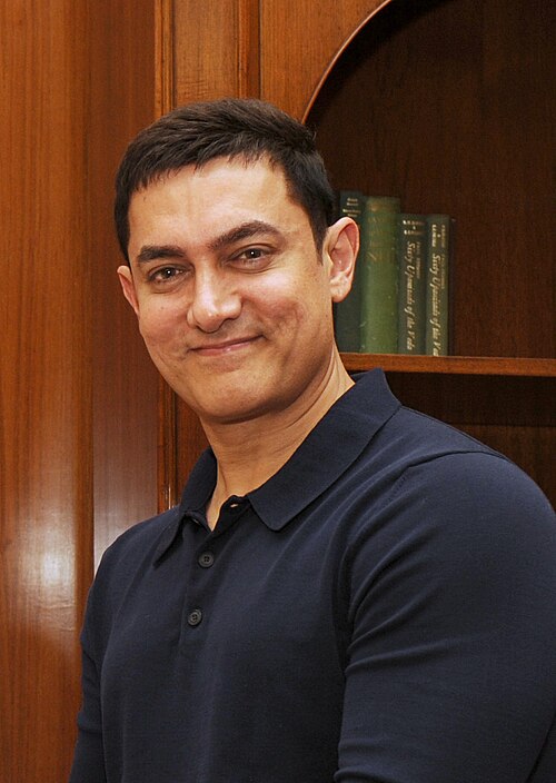 Aamir_Khan_in_2014__cropped.jpg