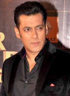 Salman_Khan_at_Renault_Star_Guild_Awards.jpg