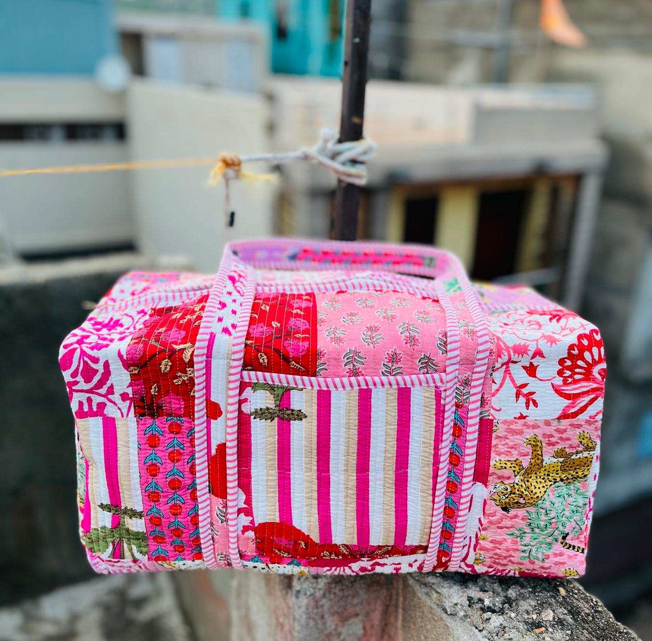 Handblock Printed Duffle Bag – Large (18” x 9” x 9”) | Premium Needle Foam & Fine Outer Fabric